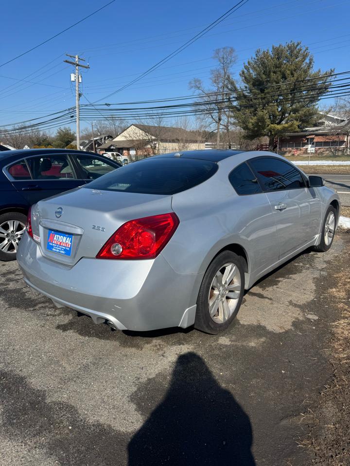 Nissan Altima 2.5 S 6M/T Coupe 2012