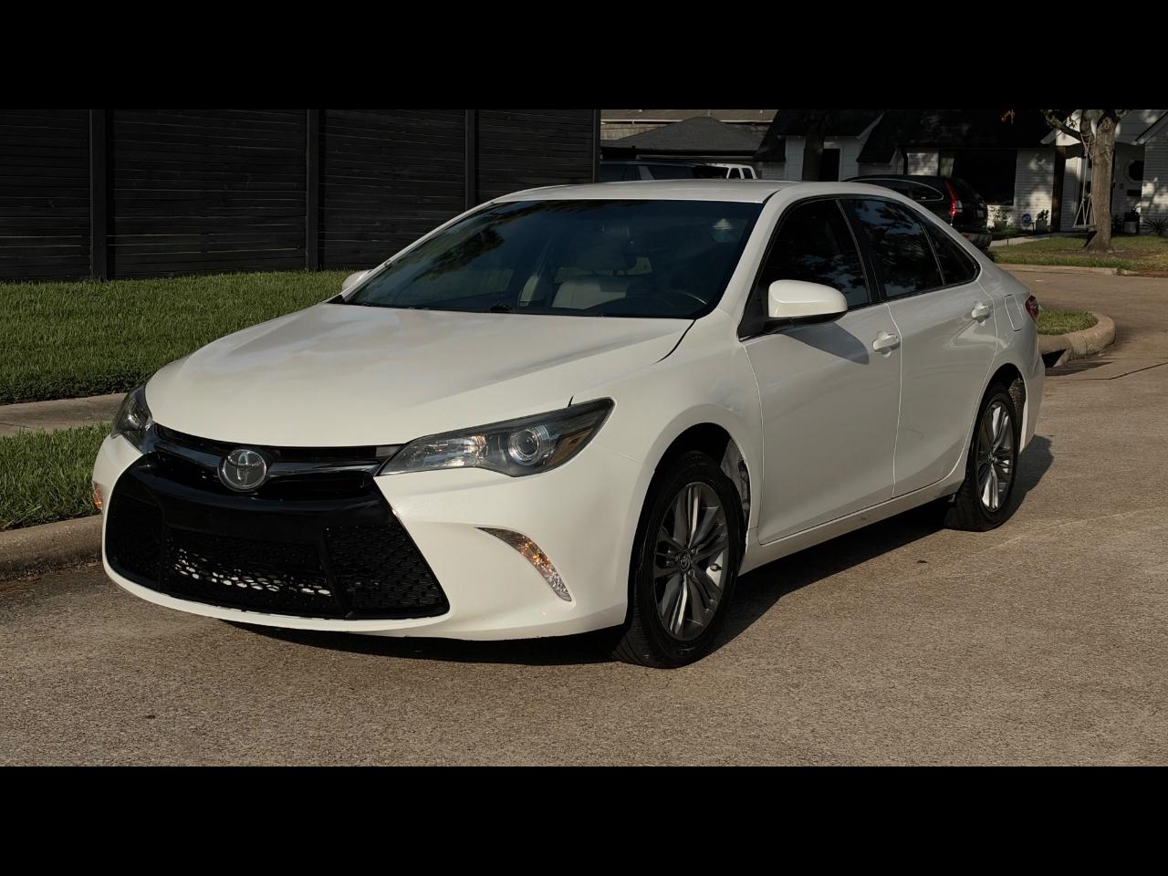 2016 Toyota Camry LE 4dr