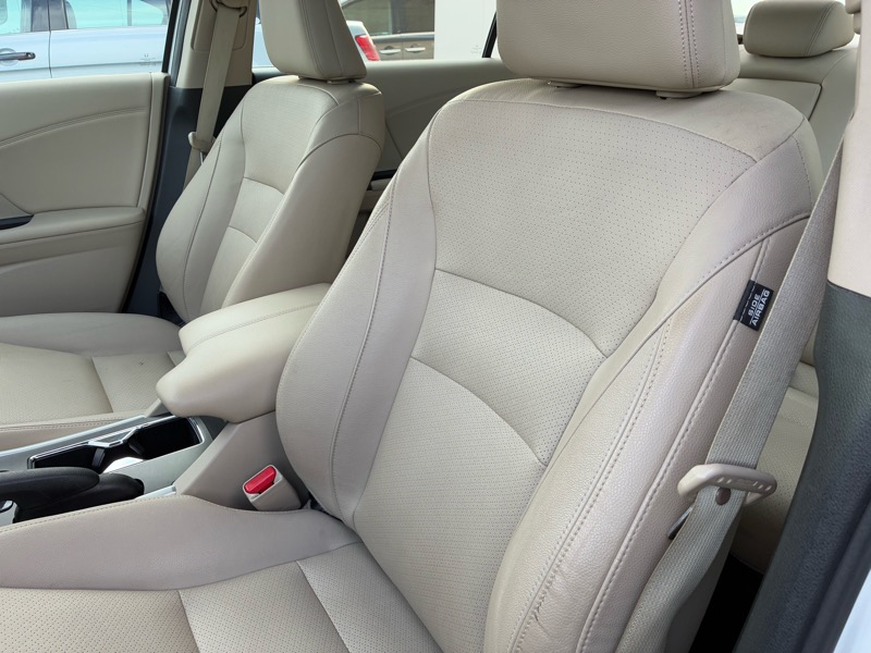 Honda Accord EX-L Sedan AT with Navigation 2014 Honda Accord EX-L Sedan AT with Navigation 2014