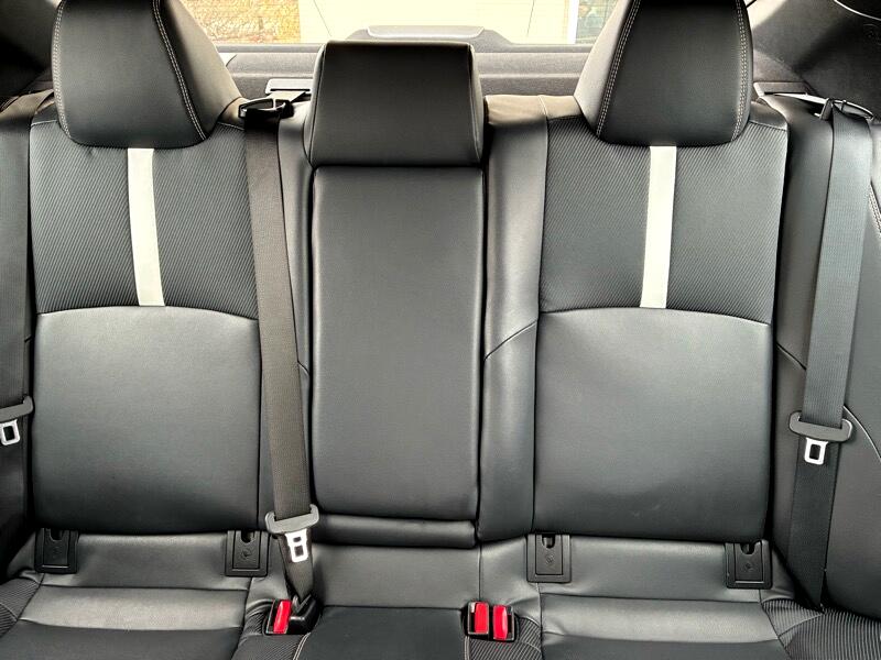 Toyota Camry Hybrid SE 2025