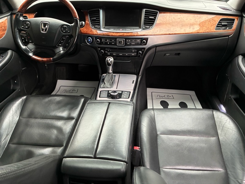 Hyundai Equus Signature 4D Sedan 2014