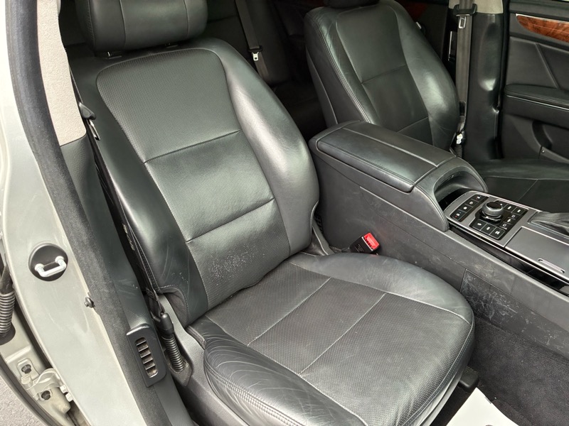 Hyundai Equus Signature 4D Sedan 2014