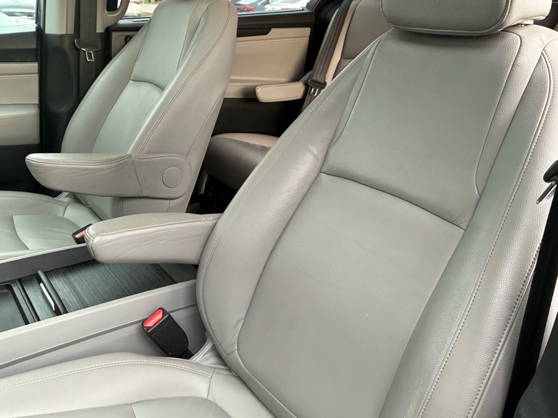 Honda Odyssey 5dr EX-L AT with RES & NAVI 2018