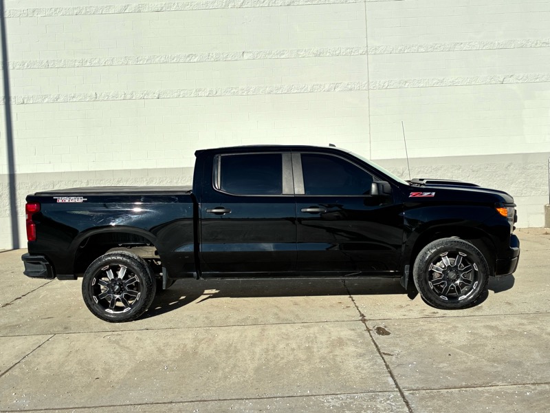 Chevrolet Silverado 1500 Trail Boss Custom Crew Cab 4WD 2022