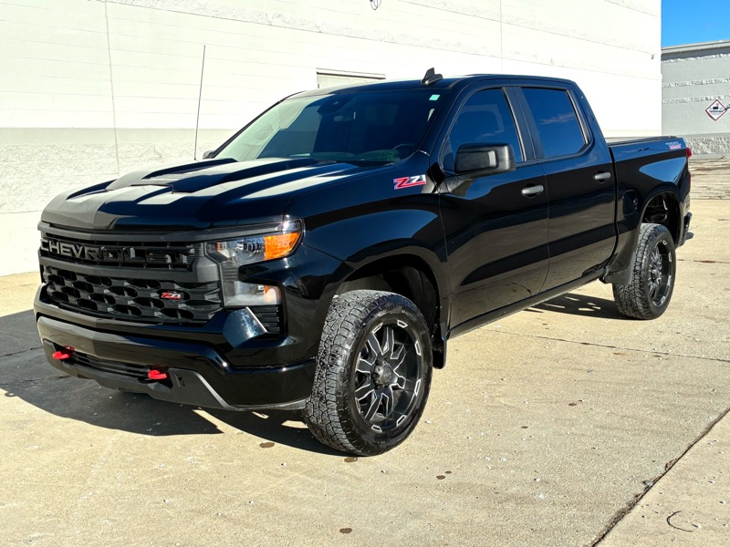 Chevrolet Silverado 1500 Trail Boss Custom Crew Cab 4WD 2022