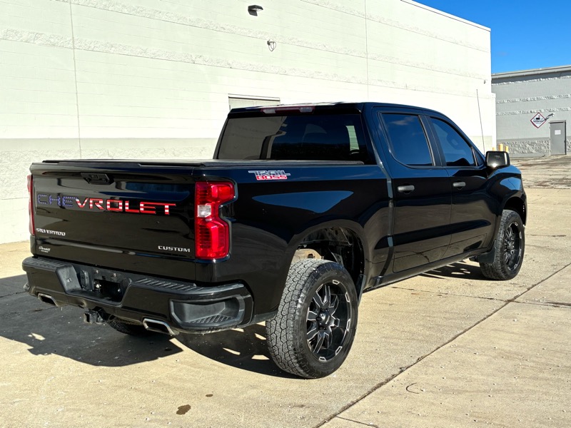 Chevrolet Silverado 1500 Trail Boss Custom Crew Cab 4WD 2022