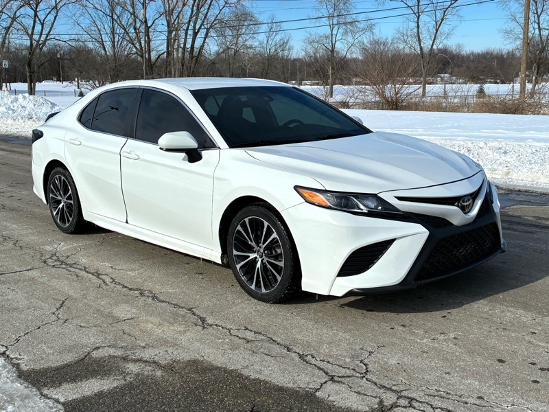 Toyota Camry 4dr Sdn SE Auto (Natl) 2020