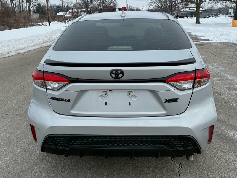 Toyota Corolla 4dr Sdn LE Auto 2022