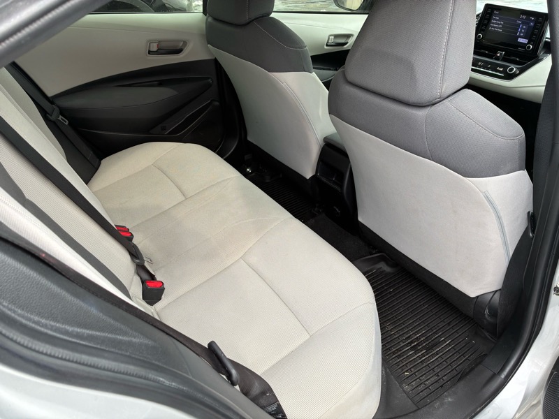 Toyota Corolla 4dr Sdn LE Auto 2022