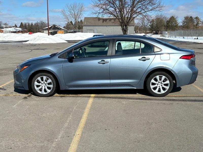 Toyota Corolla 4dr Sedan LE Auto 2025