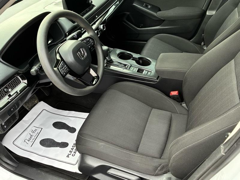 Honda Civic LX sedan 2022