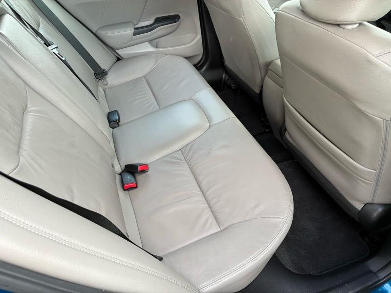 Honda Civic EX-L w/ Navigation 2015