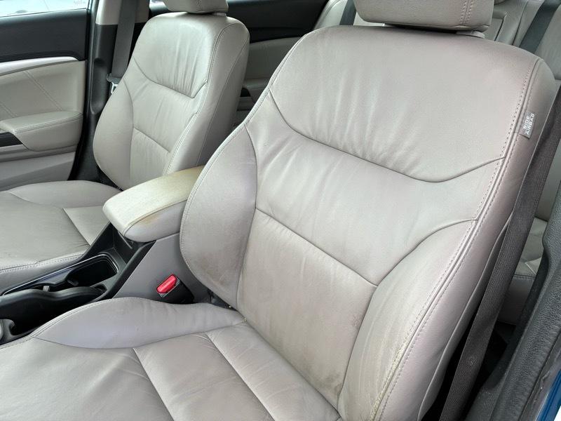 Honda Civic EX-L w/ Navigation 2015