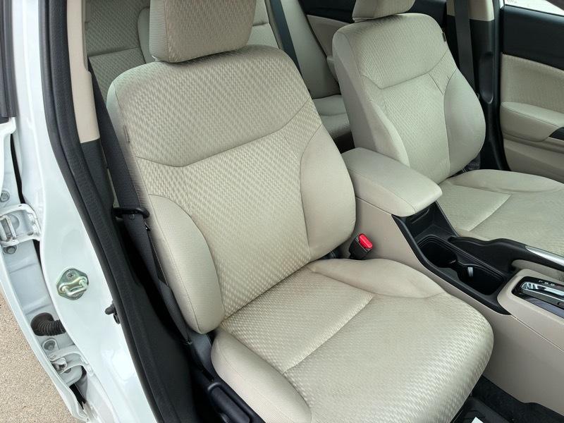 Honda Civic 4dr Sdn LX Auto 2014