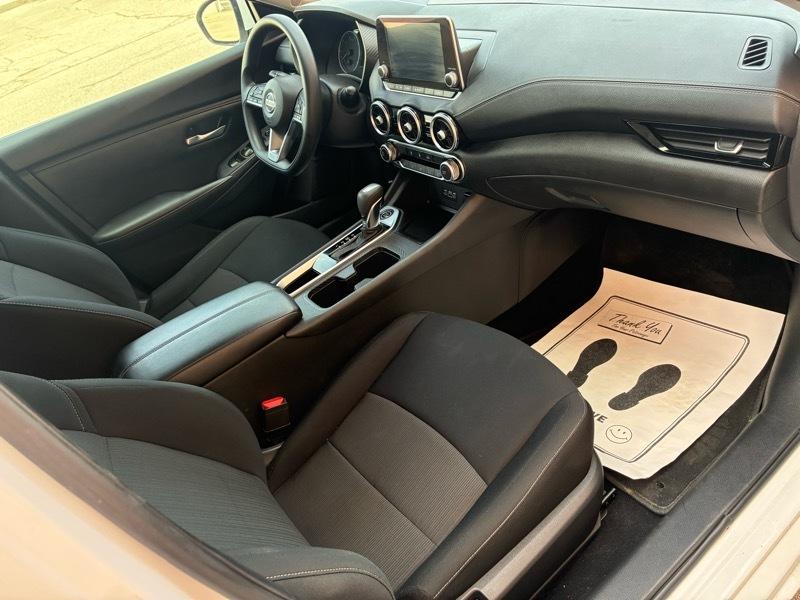 Nissan Sentra SV 2023