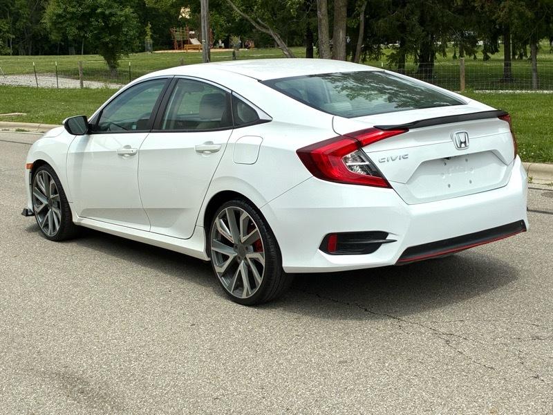 Honda Civic 4dr Sdn LX Auto 2017
