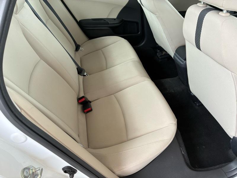 Honda Civic 4dr Sdn LX Auto 2017