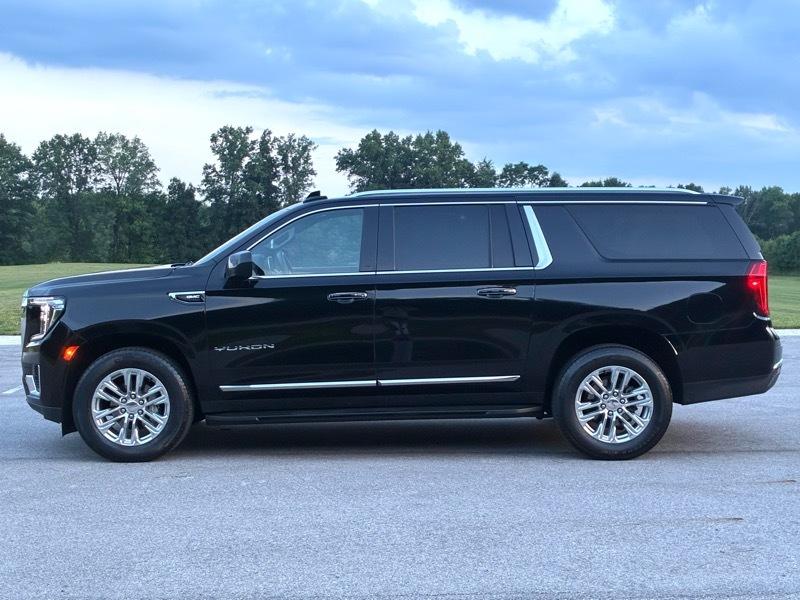 GMC Yukon SLT 4WD 2024