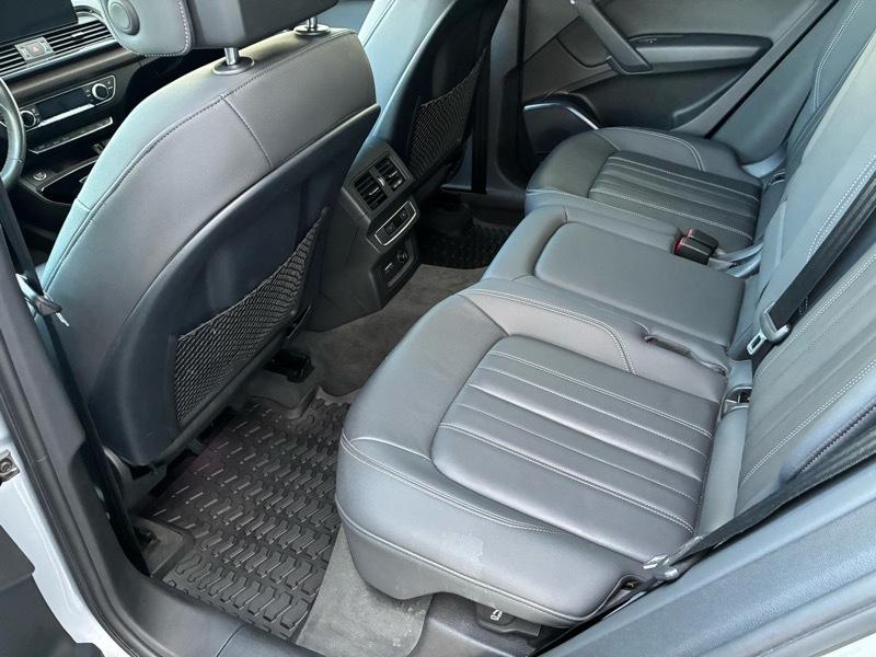 Audi Q5 Premium 45 TFSI quattro 2021