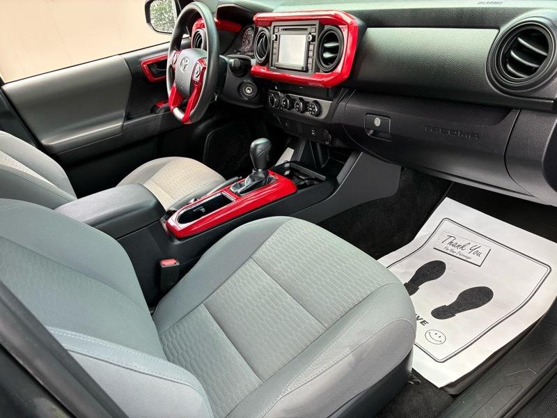 Toyota Tacoma SR 2019