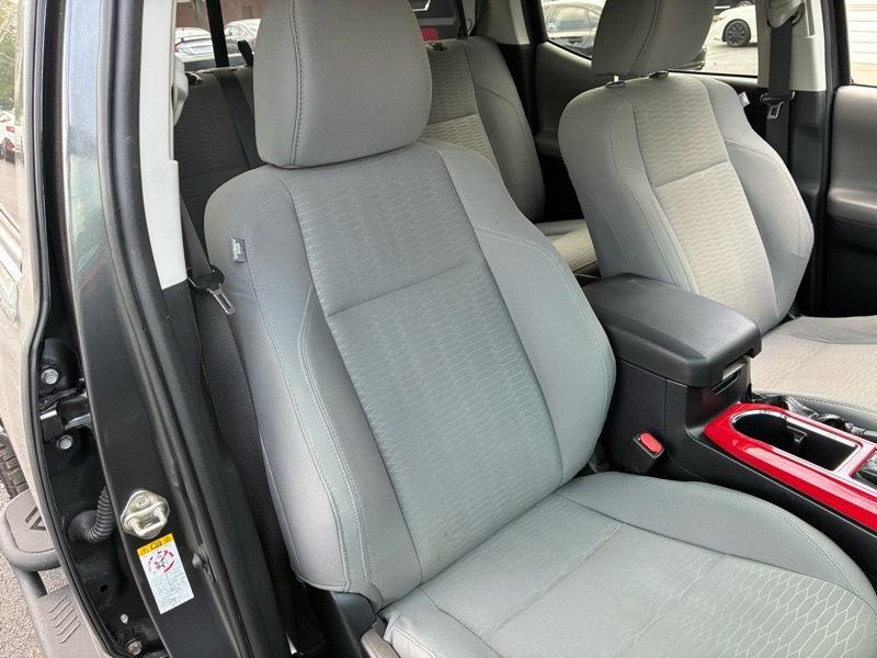 Toyota Tacoma SR 2019
