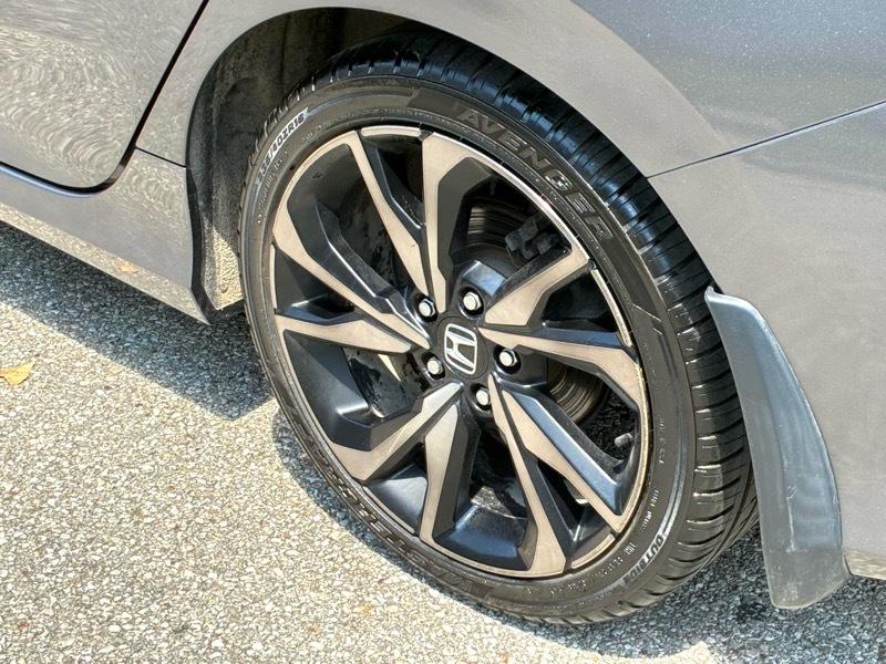 Honda Civic Touring 4D Sedan 2021
