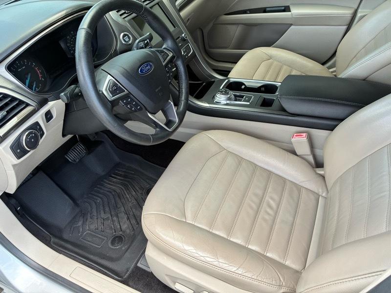 Ford Fusion 4dr Sdn SE FWD 2017