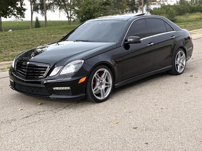 Mercedes-Benz E-Class 4dr Sdn 6.3L AMG RWD 2010
