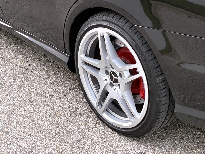 Mercedes-Benz E-Class 4dr Sdn 6.3L AMG RWD 2010