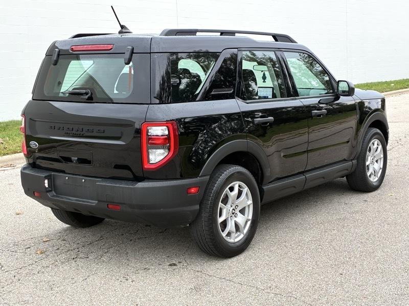 Ford Bronco Base 2022