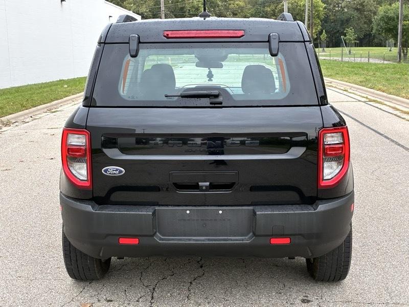 Ford Bronco Base 2022