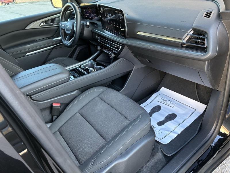 Chevrolet Traverse LT 4D SUV AWD 2024