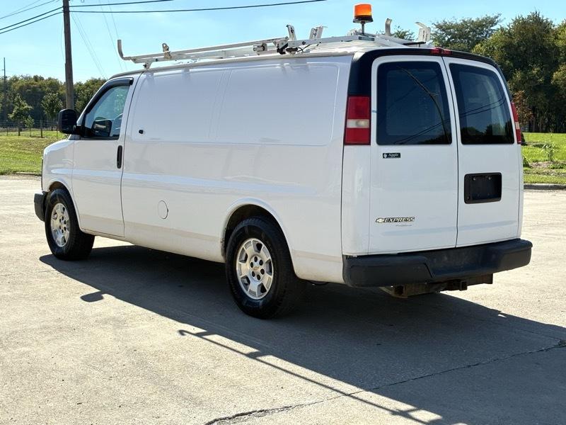 Chevrolet Express Van 1500 135" WB 2013