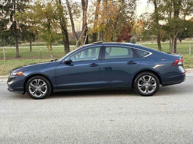 Honda Accord EX sedan 2024