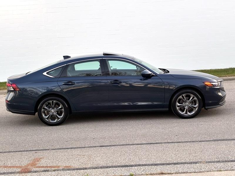 Honda Accord EX sedan 2024