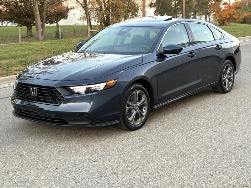Honda Accord EX sedan 2024