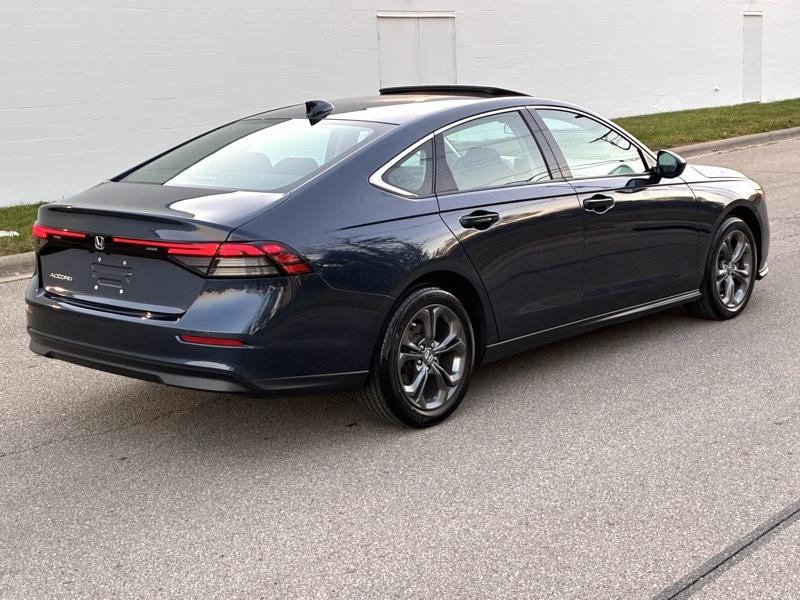 Honda Accord EX sedan 2024