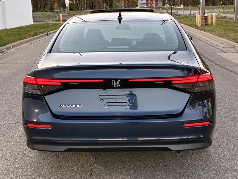 Honda Accord EX sedan 2024