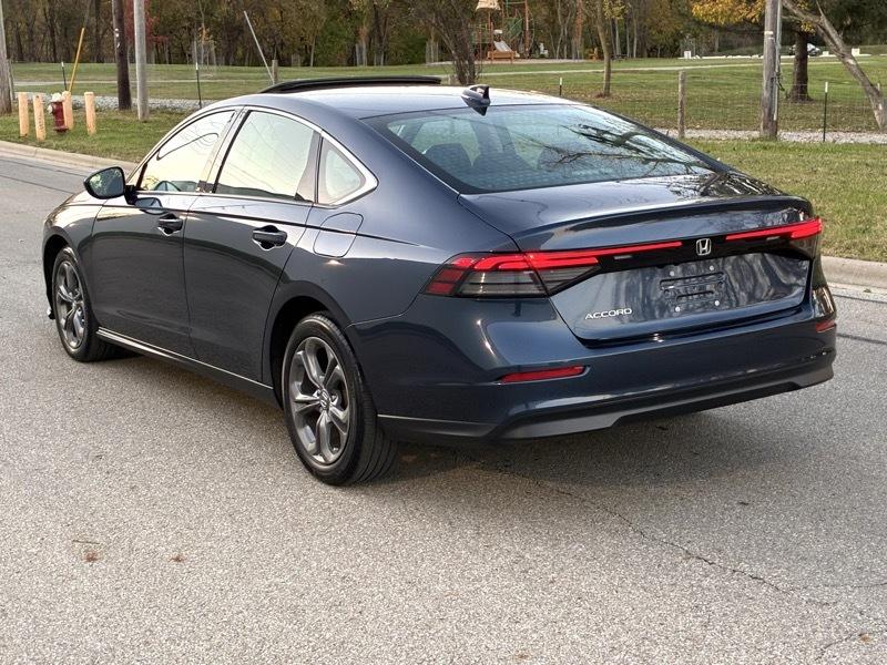 Honda Accord EX sedan 2024