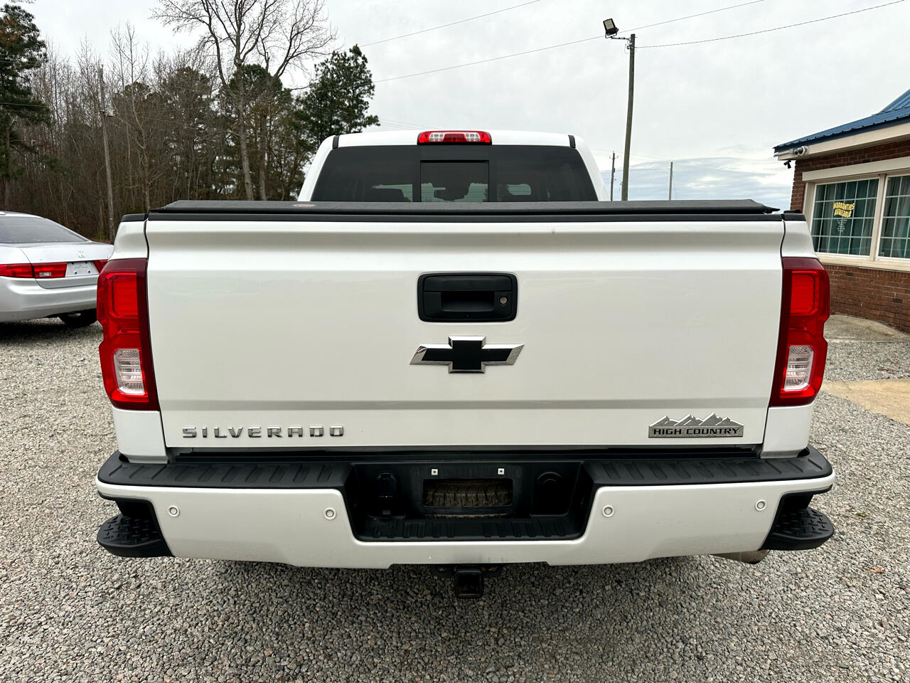 Chevrolet Silverado 1500 High Country Crew Cab Short Box 4WD 2017