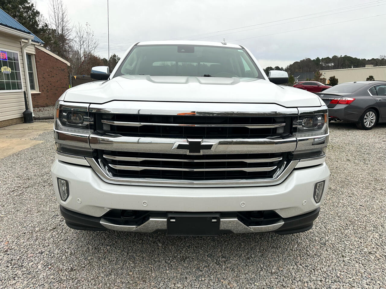 Chevrolet Silverado 1500 High Country Crew Cab Short Box 4WD 2017