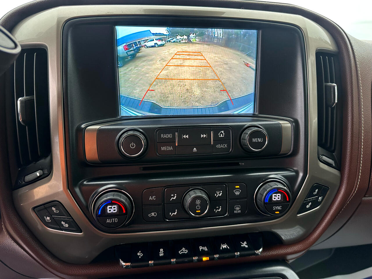 Chevrolet Silverado 1500 High Country Crew Cab Short Box 4WD 2017