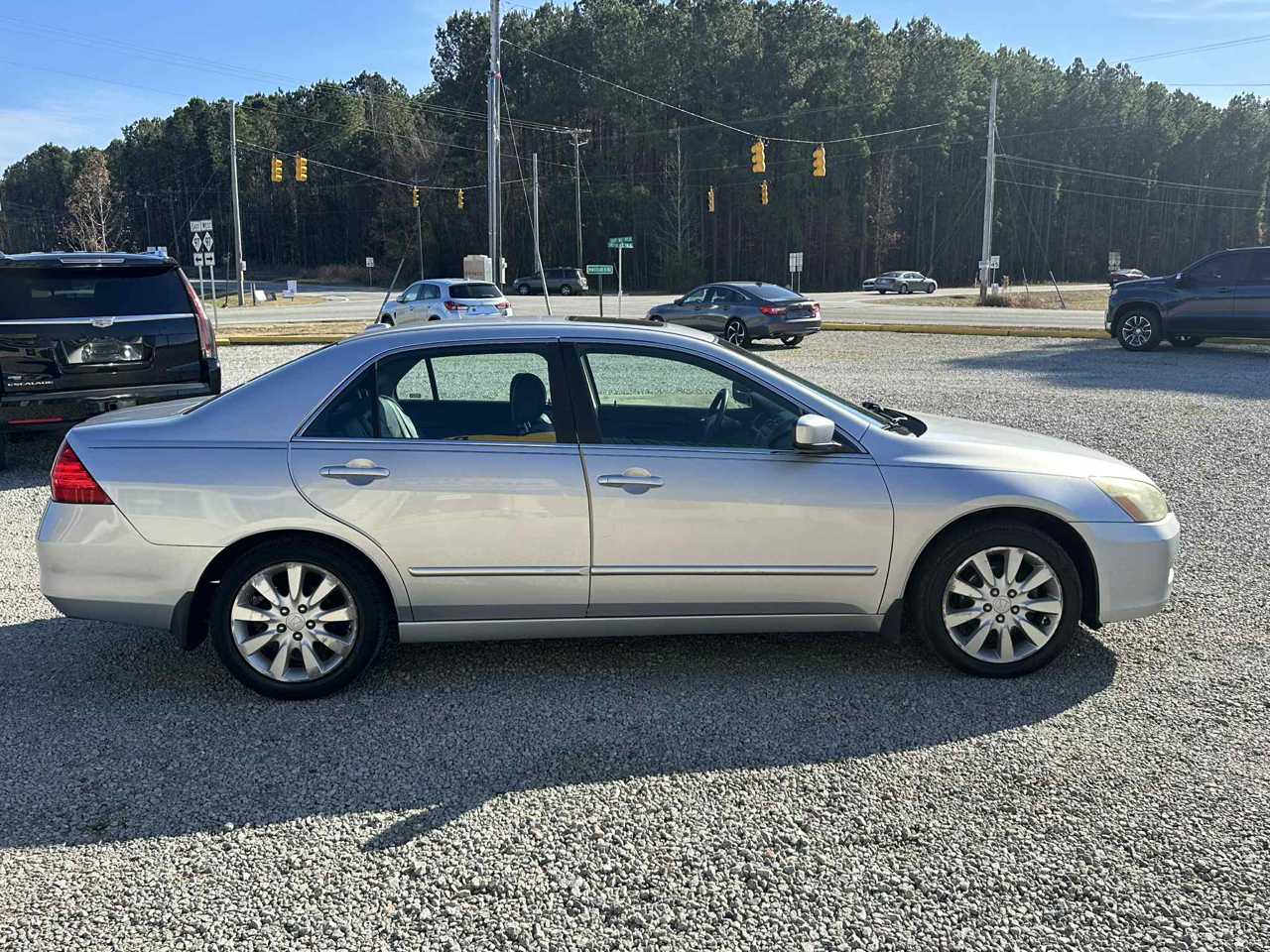 Honda Accord EX V-6 Sedan AT w/ Nav System/ XM Radio 2006