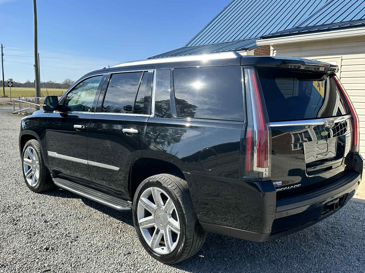 Cadillac Escalade Luxury 4WD 2016