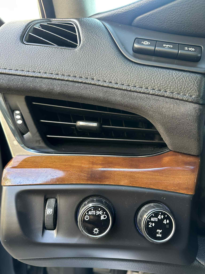 Cadillac Escalade Luxury 4WD 2016