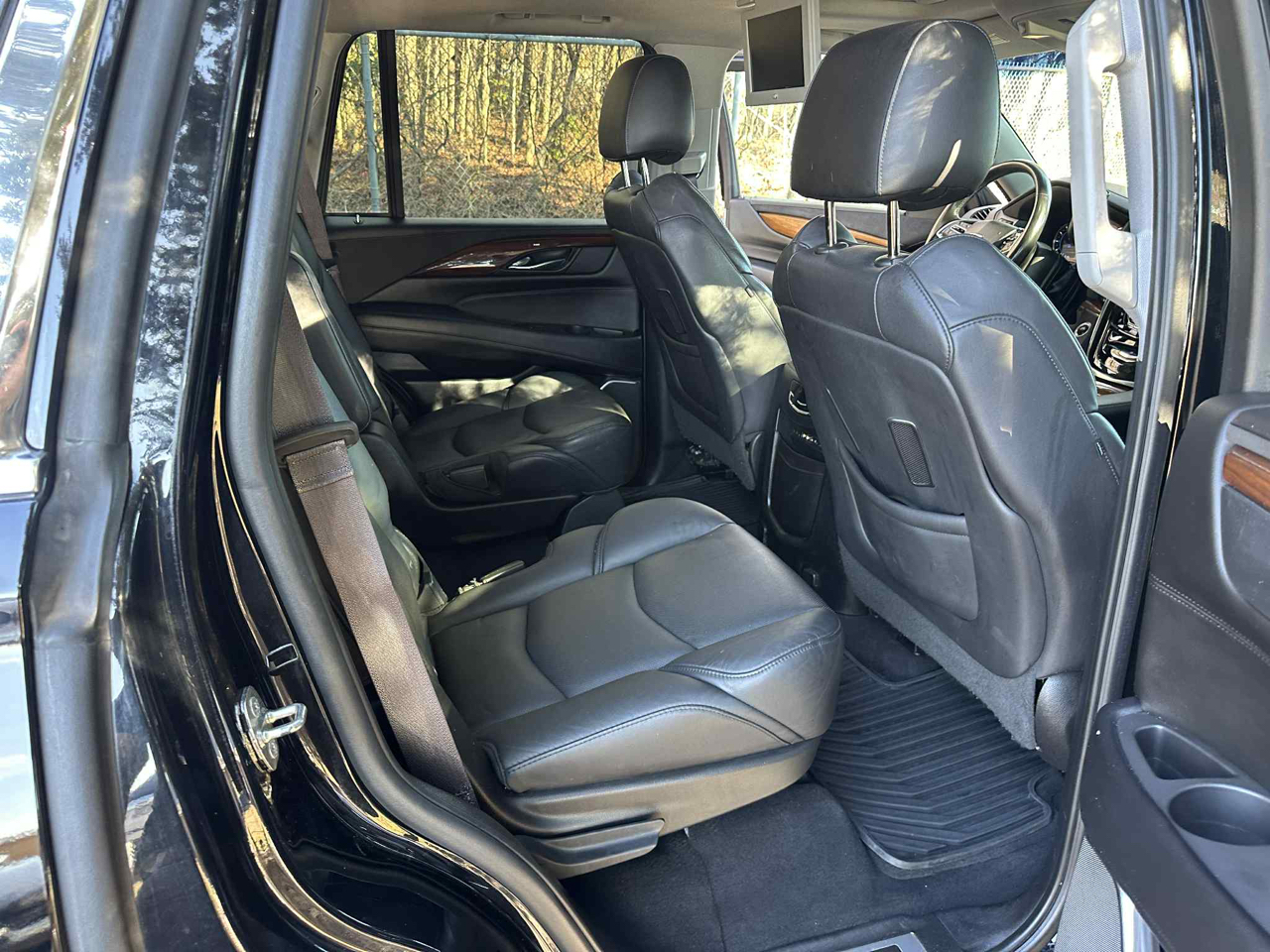 Cadillac Escalade Luxury 4WD 2016