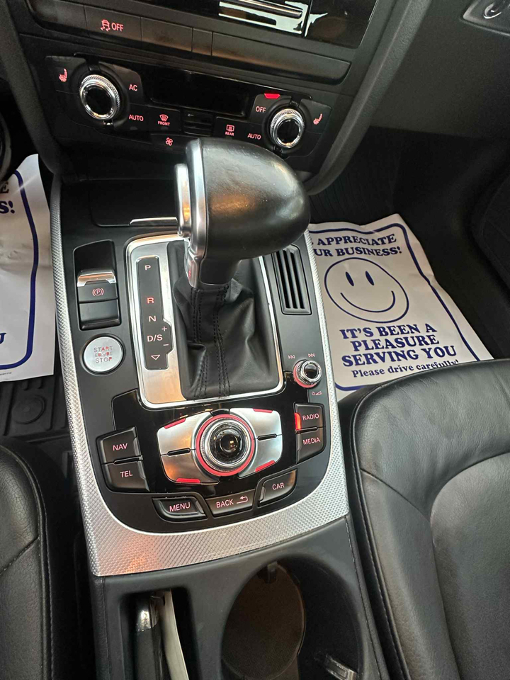 Audi A4 2.0T Sedan quattro Tiptronic 2013