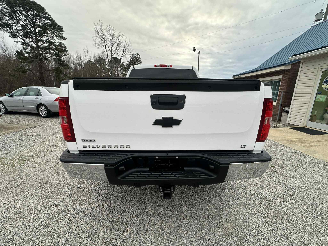 Chevrolet Silverado 1500 LT Crew Cab 4WD 2011