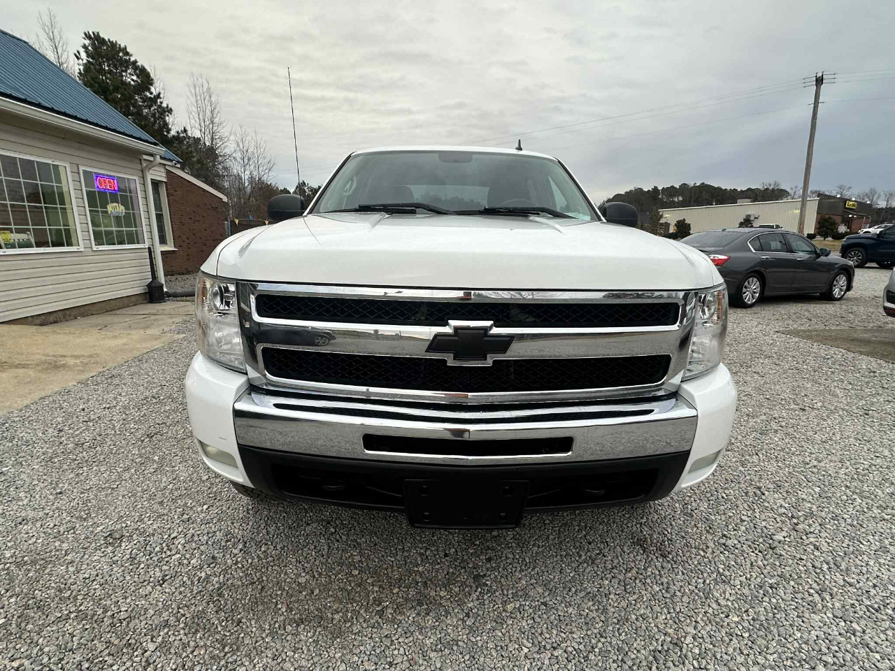 Chevrolet Silverado 1500 LT Crew Cab 4WD 2011