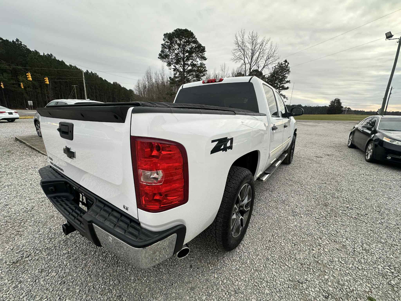 Chevrolet Silverado 1500 LT Crew Cab 4WD 2011